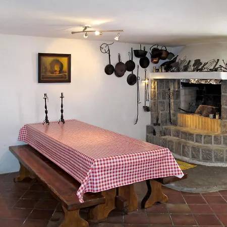 Mick By Interhome * Cres